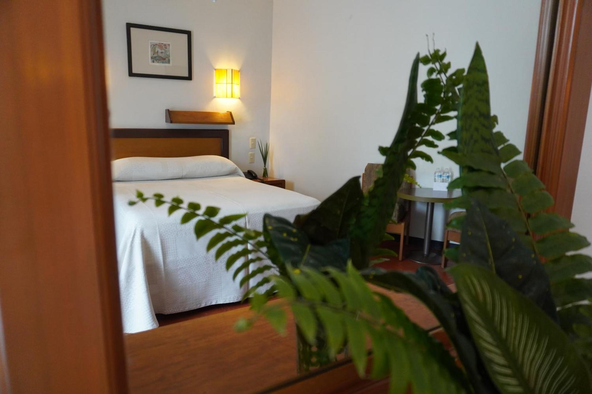 Hotel Ilebal Cuernavaca Bagian luar foto